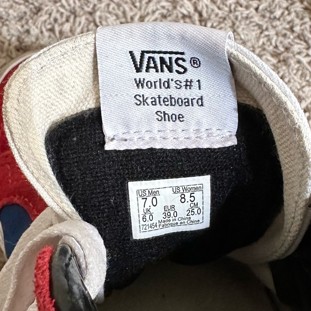 Vans - Picture 5 of 5